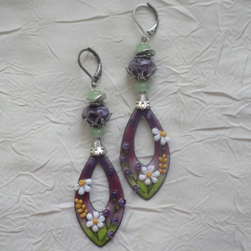 Ravissantes boucles d’oreilles en cuivre émaillé et perles en verre de murano