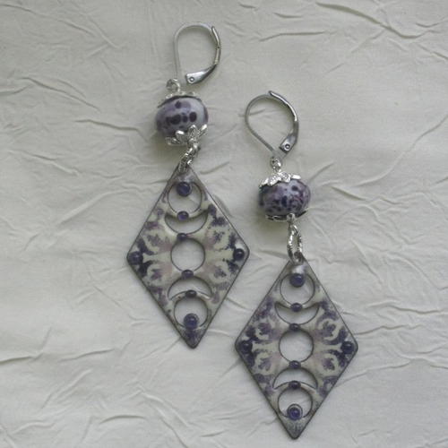 Ravissantes boucles d’oreilles en cuivre émaillé et perles en verre de murano