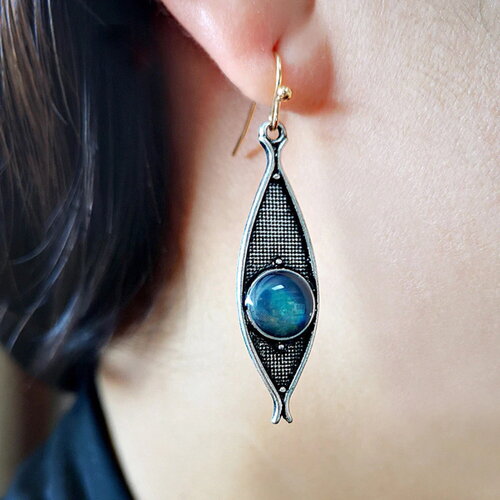 Boucles d oreilles pendantes poissons en laiton argente et dore,avec pendentif resine,fermoirs crochets