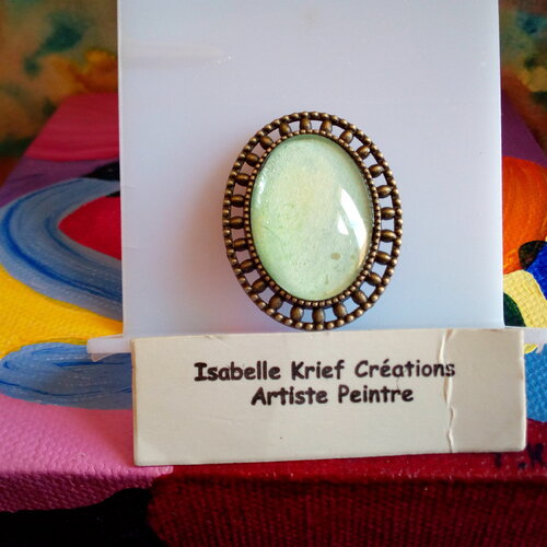 Aquarelle,broche ovale fleuri ajouré avec cabochon vert,fermoir epingle,fait mains en france,cadeau fete anniversaire noe