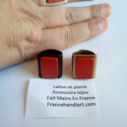 Chevaliere laiton noir avec cabochon rectangle plat jaspe rouge,pierre semi precieuse,cadeau fete anniversaire noel