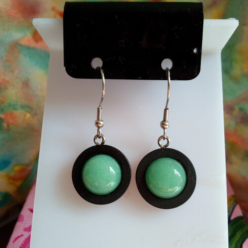 Aventurine verte,boucles oreilles en bois noir et cabochons ronds 12mm,pierre fine precieuse,crochets acier ,fait mains en france