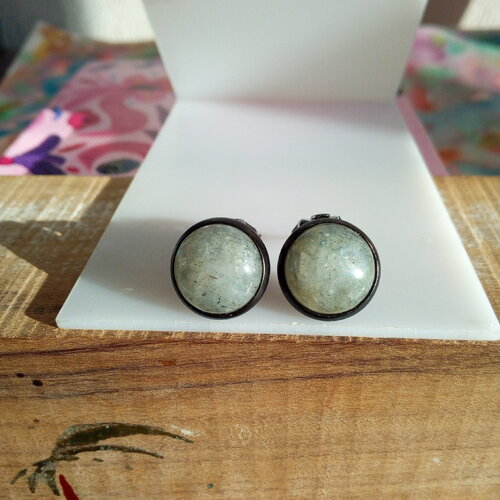 Labradorite,clips oreilles laiton noir avec cabochons ronds,quartz pierre fine,fait mains en france,cadeau fete anniversaire noel