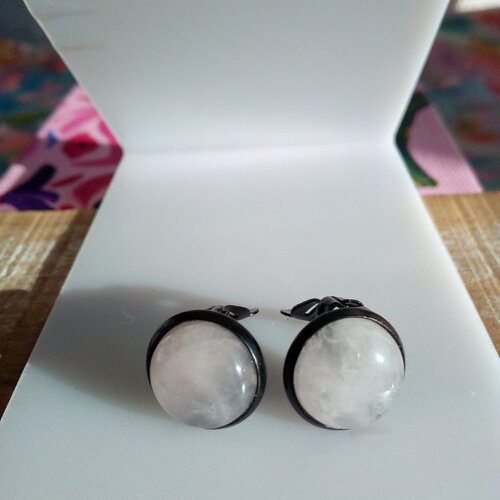 Quartz rose,clips oreilles laiton noir avec cabochons ronds,quartz pierre fine,fait mains en france,cadeau fete anniversaire noel
