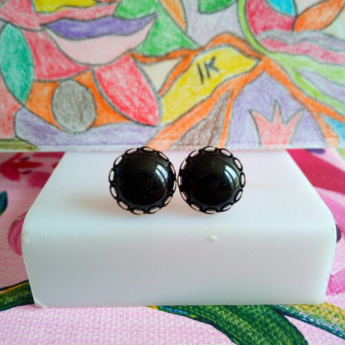 Onyx noire,clous oreilles laiton avec cabochons ronds,pierre precieuse,fait mains en france,cadeau fete anniversaire noel