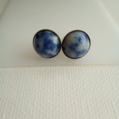 Clous d oreilles laiton bronze et cabochons ronds 10mm sodalite gemme pierre precieuse bleue,cadeau fete anniversaire noel,fait en france