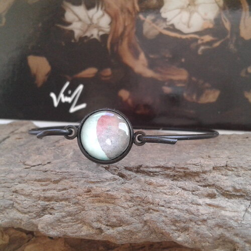 Peint artiste française,bracelet jonc noir,cabochon rond 12mm,aquarelle vert rouge violet,bobo boho
