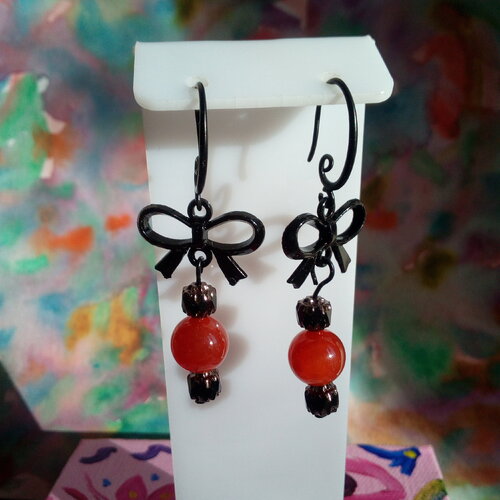 Cornaline,boucle oreilles laiton noir avec perles rondes quartz rouge orange,pierre fine precieuse,crochets oreilles percees,