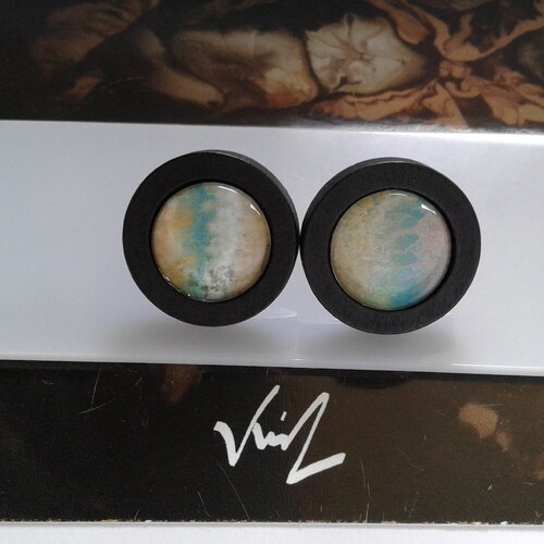 Peint artiste française,clous puces oreilles,bois acier,aquarelle bleu jaune orange,noir blanc,rond 14mm,gothique bobo boho,made in france,