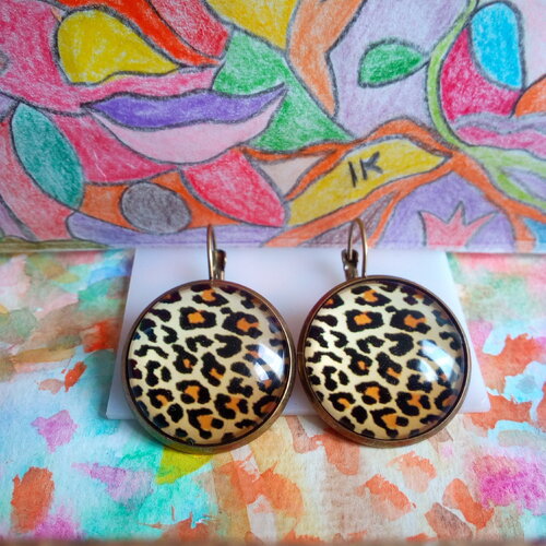 Boucles oreilles laiton avec gros cabochons ronds imprimes leopard,bijou femme fille,cadeau fete anniversaire noel,fait mains en france