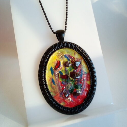 Grenat pierre fine,pendentif oval fleuri,peinture acrylique poudre or,art abstrait contemporain,cadeau fete anniversaire noel,art portable