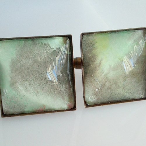 Boutons de manchette laiton bronze,aquarelle vert ,cabochons carrés en verre,accessoire costume cravate
