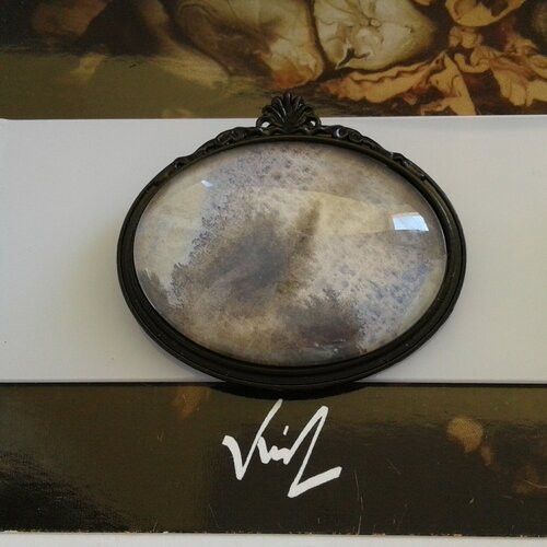 Broche ovale coquillage marin,aquarelle originale ooak,artiste peintre française,gris bleu noir,epingle,nuages ciel,bobo boho gothique