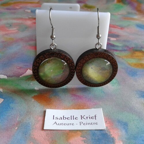 Boucles oreilles pendantes en bois fleuri avec cabochon en verre rond,aquarelle originale vert, crochets acier,cadeau fait mains en france