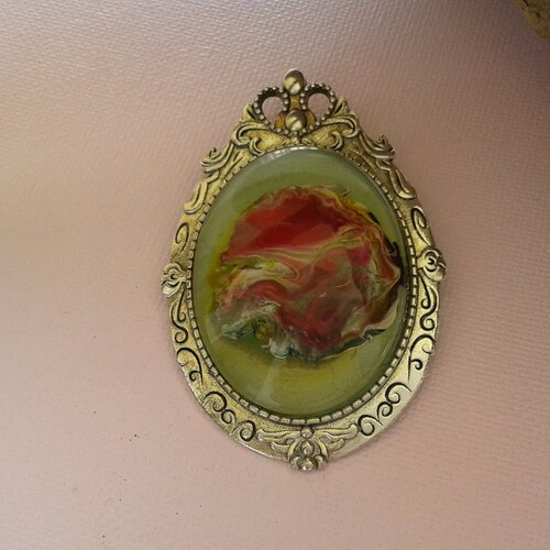 Peint art abstrait,broche pendentif argente, fleuri fantastique rouge jaune,bleu vert blanc,victorien boho bobo gothique