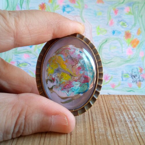 Broche laiton bronze avec cabochon ovale verre peint par artiste francaise,abstrait fleuri art nouveau,cadeau fete anniversaire noel,epingle
