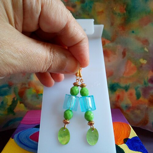 Boucles oreilles perle verre ovale facettes boho,carre lampswork fil argent,breloques nacre,crochets plaque or,cadeau fete anniversaire noel