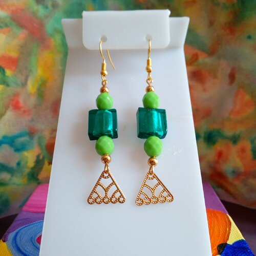 Boucles oreilles perles verre de boheme ovale et carre lampswork fil argent,breloques et crochets plaque or,cadeau fete anniversaire noel