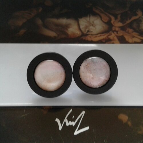 Peint artiste française,puces oreilles,bois noir,acier,aquarelle orange rose,cabochons ronds ,bobo boho,fait en france