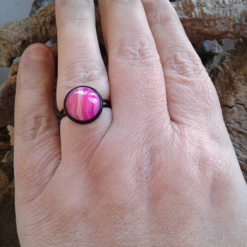 Agate rayée rose,pierre fine semi précieuse,bague noire ronde,bijou femme fille,cadeau fete anniversaire noel