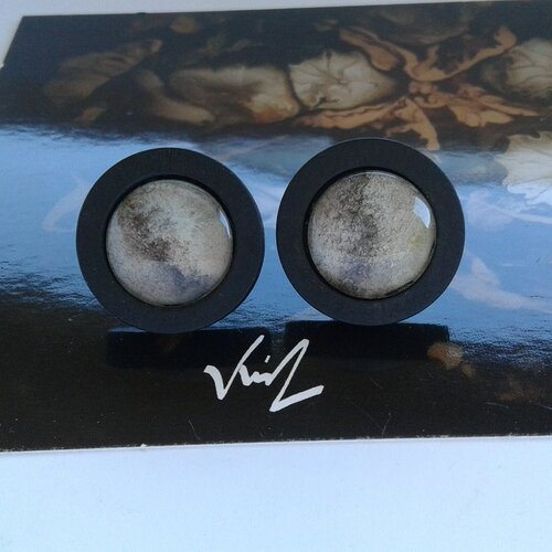 Peint artiste française,clous bois acier inoxydable,cabochon rond 16mm,aquarelle noir gris,gothique bobo boho,bijou unisex,fait en france