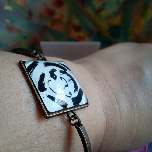 Verre peint, bracelet manchette carré noir et blanc,fait mains en france,cadeau fete anniversaire noel,boho bobo art contemporain