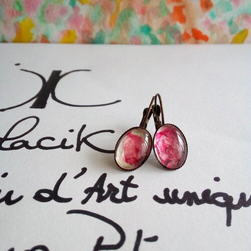 Dormeuses ovale laiton bronze,cabochons verre peint vieux rose nacre blanc,cadeau fete anniversaire noel