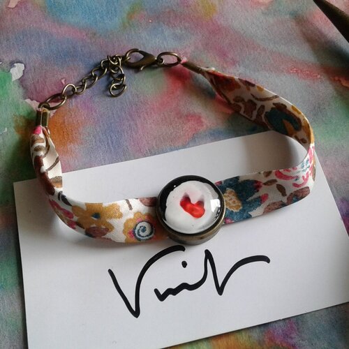 Verre peint par artiste,fait mains en france,bracelet liberty fleuri,cabochon rond rouge sanguin blanc,art porte abstrait