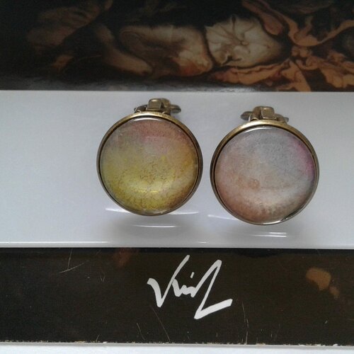 Aquarelle clips oreilles non percees,cabochons ronds 18mm,jaune marron rose,rouge bleu violet,fait mains en france,
