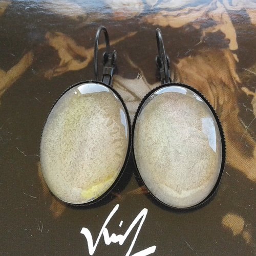 Fait mains en france,dormeuses ovales noires,cabochons aquarelle originale,vert marron,cadeau fete annivesaire