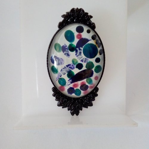Peinture fluide sur verre,broche laiton noir fleuri avec cabochon oval abstrait contemporain,bleu vert rose violet,fermoir epingle,cadeau fe