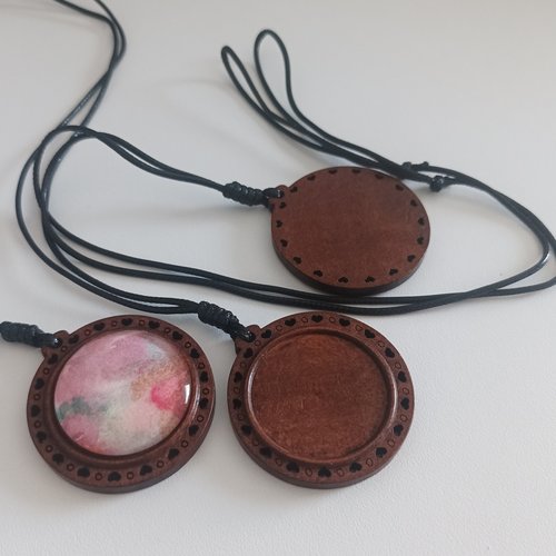 Kit collier, pendentif coeurs bois,collage cabochon rond fond plat,dia 30mm,image fimo resine,avec cordon coton,fourniture mercerie bijou