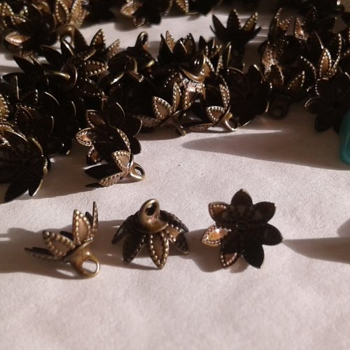 9 mm,lot,calotte belière filigrane laiton bronze,casquette fleur,connecteur perle,fourniture mercerie,diy bijou gothique