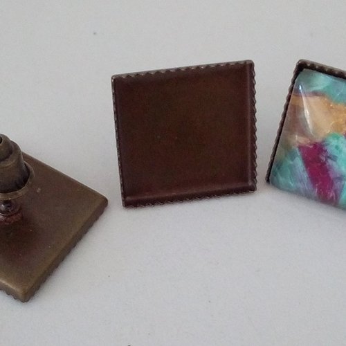 12mm, base clous oreilles laiton bronze, support cabochon carre dentelle,fond plat, collage verre image fimo resine pierre, fourniture