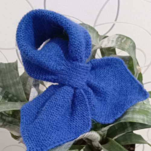 Echarpe feuille bleu roy