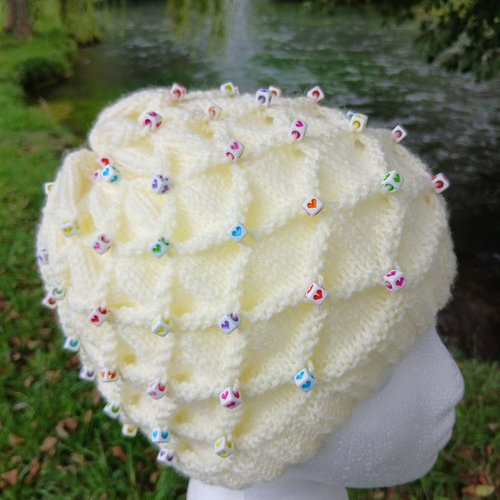 Bonnet perles d amour fait main