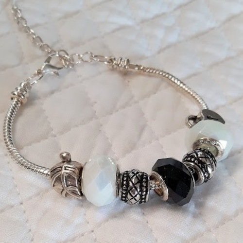 pandora blanc et noir pandora blanc et noir