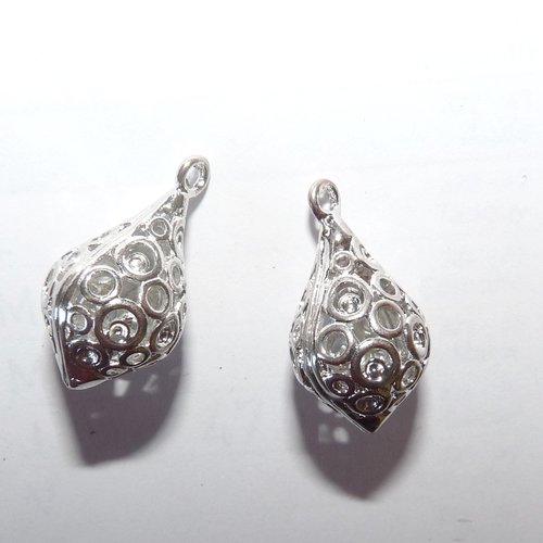 8 breloques gouttes pendentifs ajourés pour création de bijoux