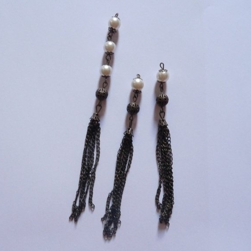 3 pompons pendentif breloque pompon avec des perles blanches pour création de bijoux