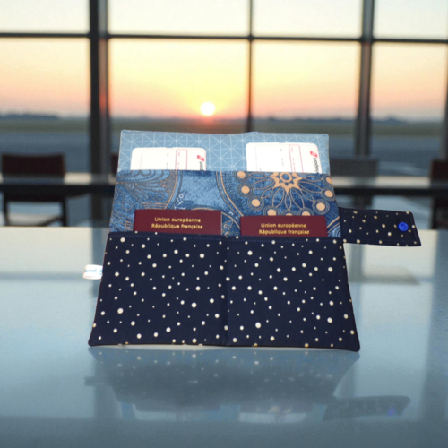 Pochette, étui de voyage, porte documents