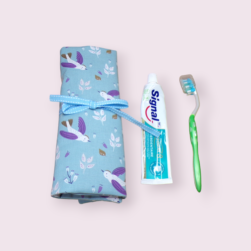 Etui pour brosse à dents manuelle ou électrique dentifrice et poche petite serviette motif oiseaux fond bleu