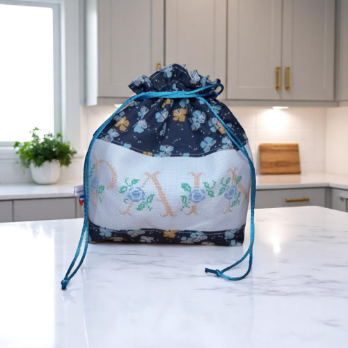 Sac à pain brodé main, modèle unique, intérieur coton bio modèle fleurette