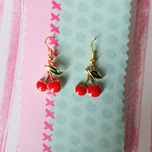 Boucles d'oreilles cerises fruits kawaii rockabilly pin années 50