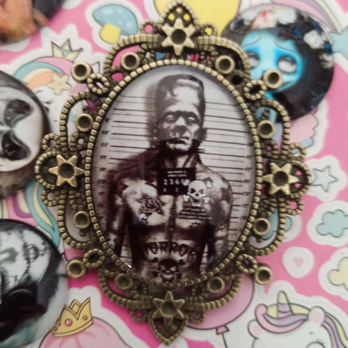 Broche gothique frankenstein mary shelley zombie