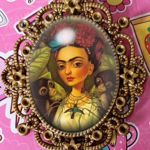 Broche frida kahlo rockabilly pin up queer magie