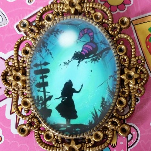 Broche alice pays des merveilles chat cheshire rockabilly pin up gothique