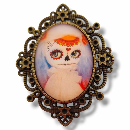 Broche camée poupée skull - style art doll japonaise  - cadeau pour amie gothique.
