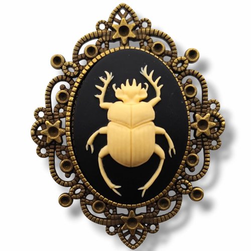 Broche gothique camée scarabee insecte gothique steampunk