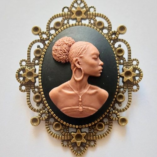 Broche camée afrique femme africaine noire senegal congo mali