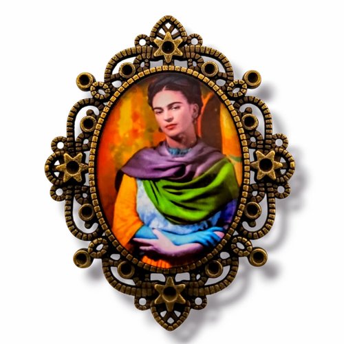 Broche retro portrait frida kahlo. accessoire féminin original. hommage peintre mexicaine.